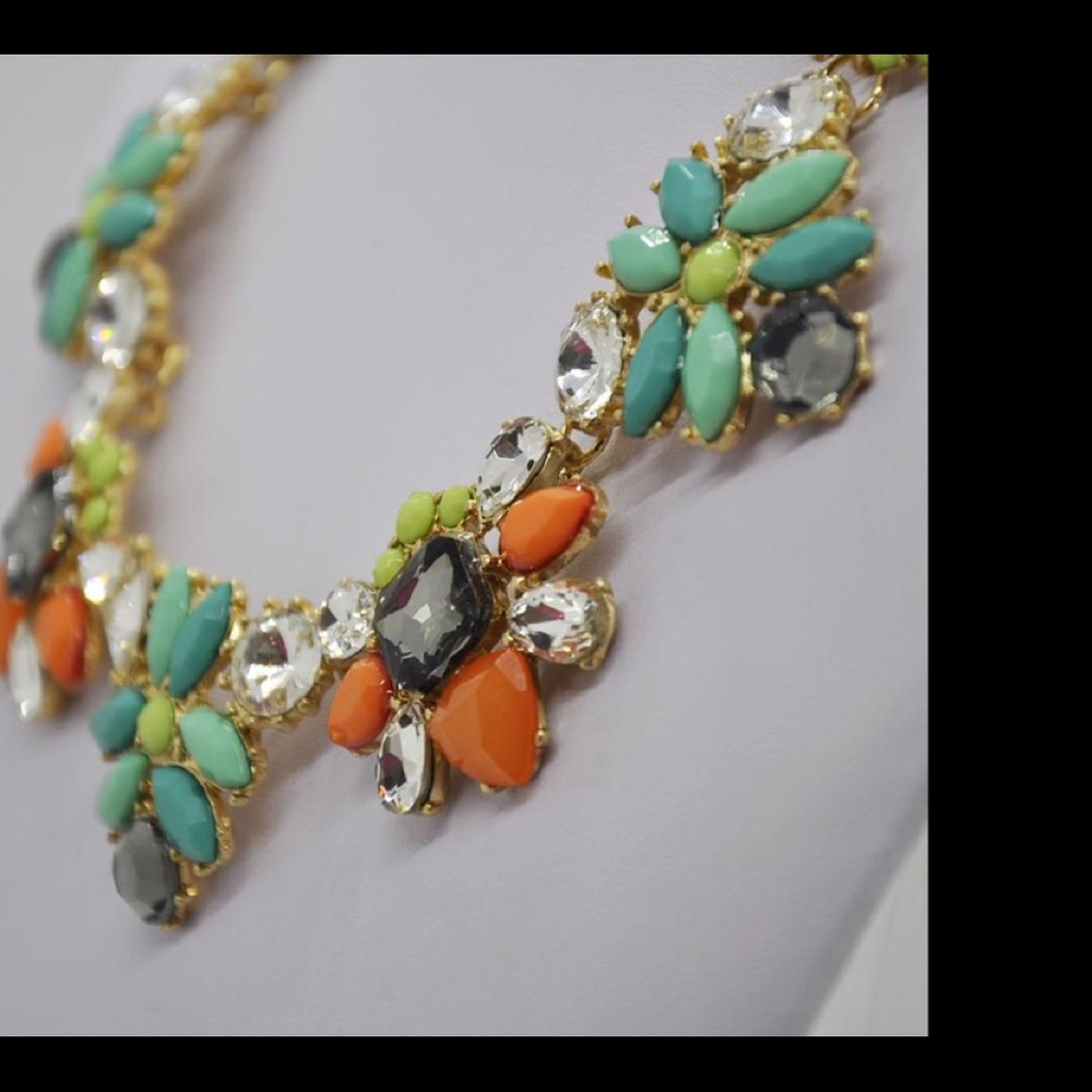 Stella and dot necklace